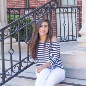 Meet your Posher, Nayaab